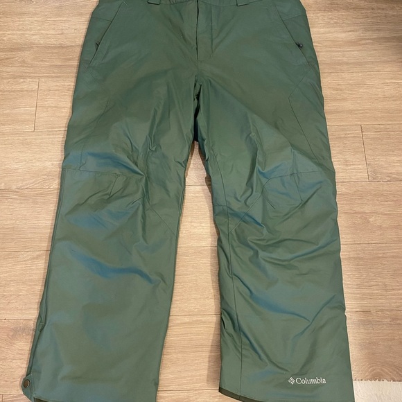 Columbia Other - Columbia Mens Bugaboo Ski Snowboarding pant XL short